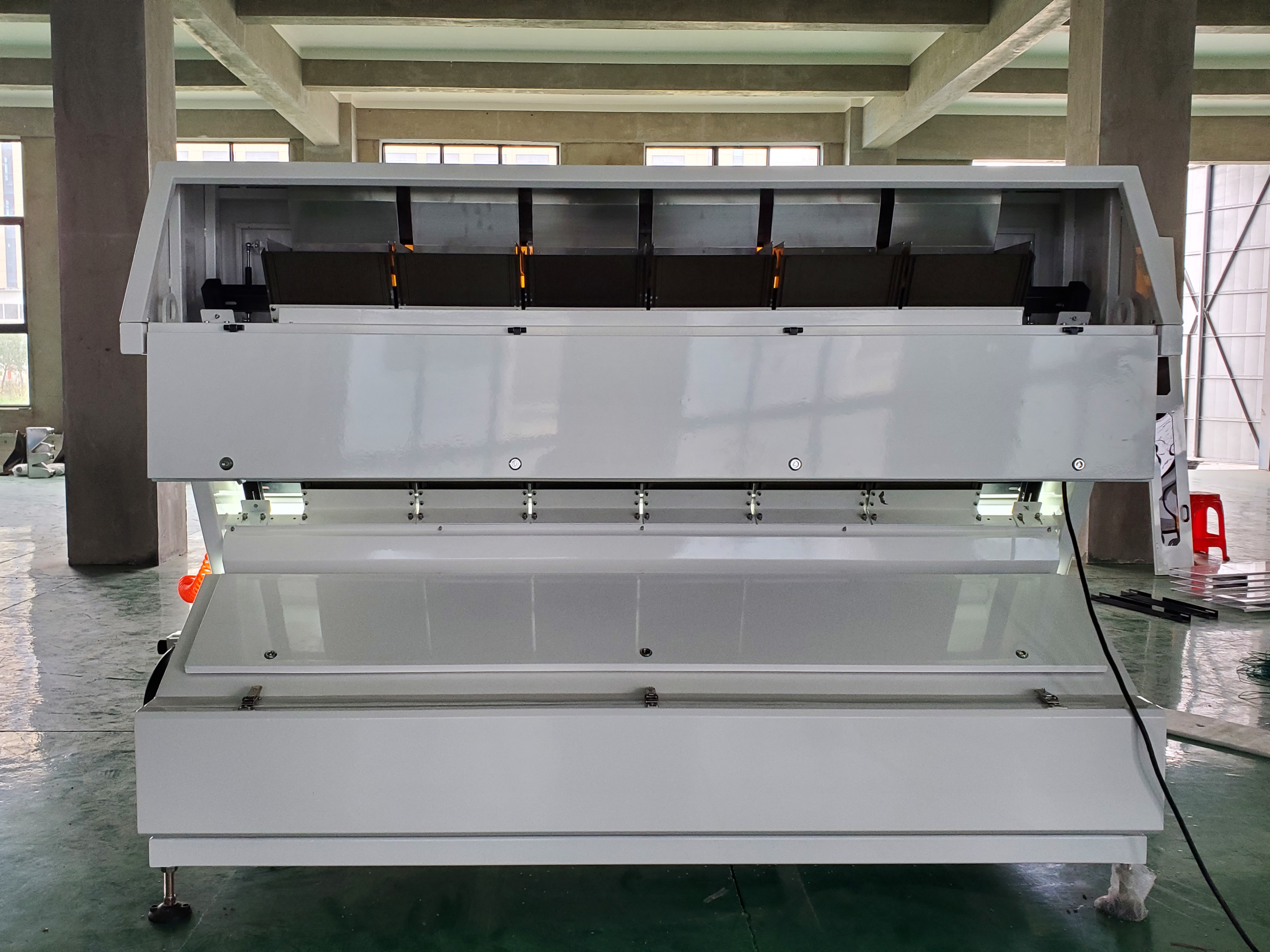 High Sorting Accuracy Dal Color Sorter Machine Bean Chickpea Color Sorter Grading Machine